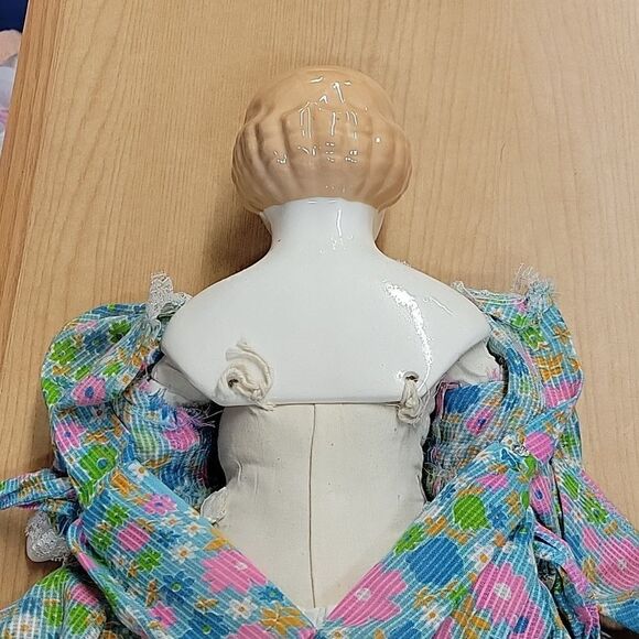 Antique 21" porcelain doll - Picture 5 of 5